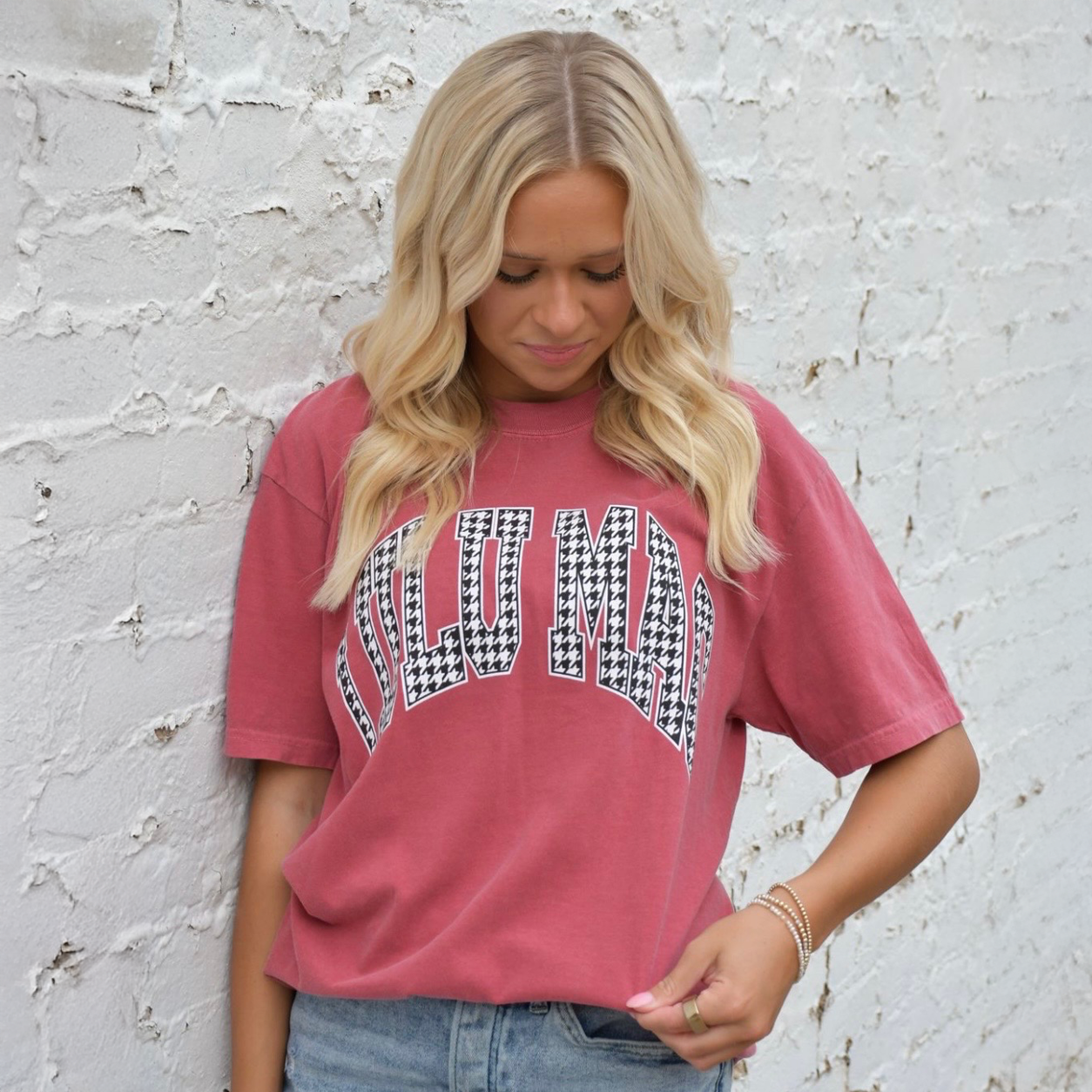 LM-HTH-1000 Houndstooth Adult Crimson Comfort Colors Tee